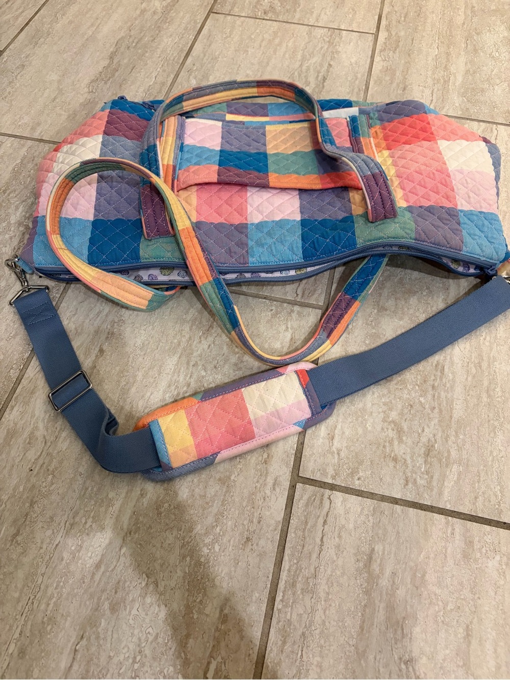 Vera Bradley Quilted Tropics Plaid Vera Deluxe Travel Tote - Picture 3 of 8